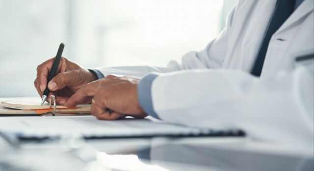 Doctor going over personal injury protection benefits in New Jersey